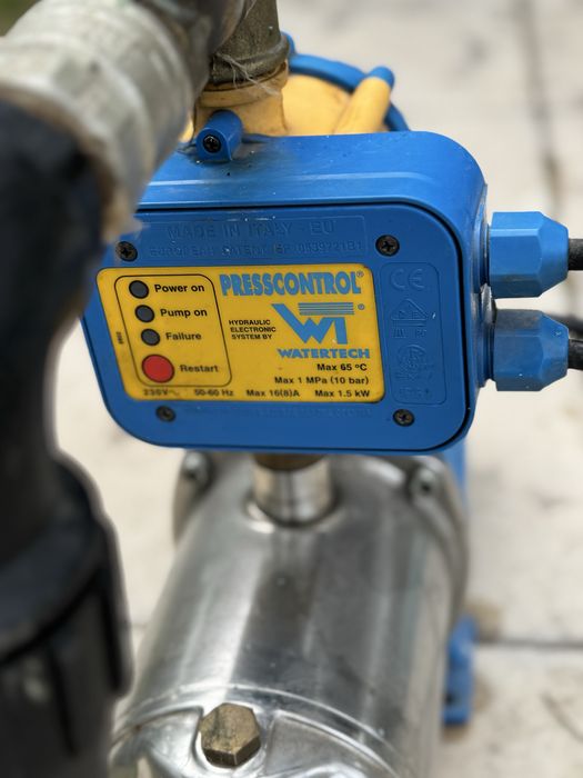 Bomba trifasica com pressocontrole