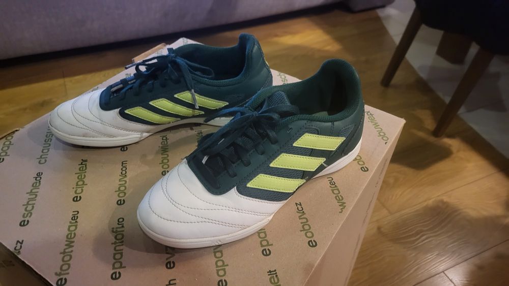Halówki Adidas r38
