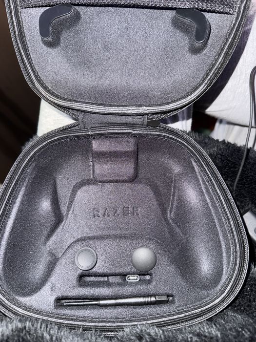 Gamepad Razer Raiju V3 Pro Wireless PS5/PC Branco