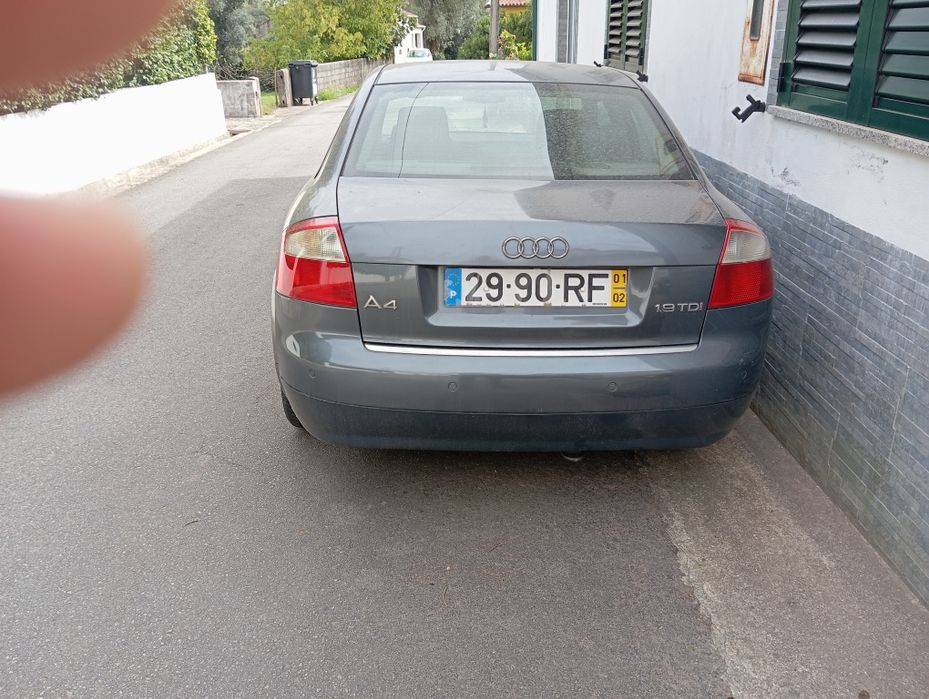 Vendo material Audi A4 B6