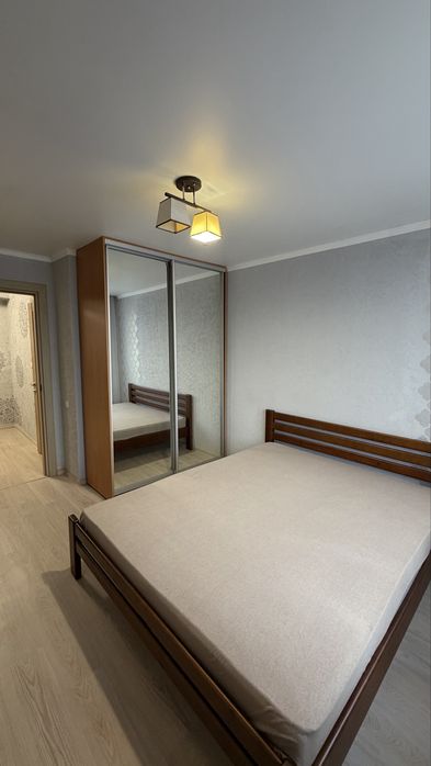 Сдам трехкомнатную квартиру на Репина!!