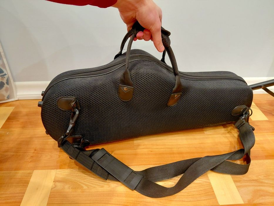 Саксафон альт. Саксофон. Музичний інструмент. Saxophone