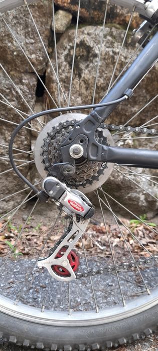 Bicicleta CBF com muito material SHIMANO