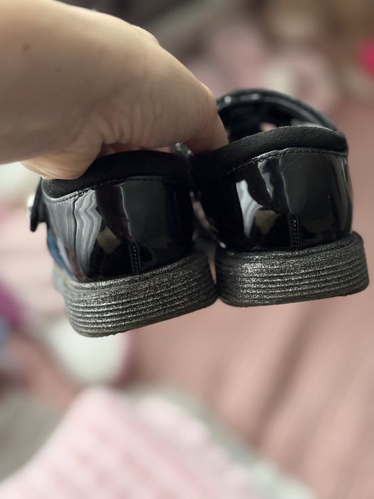 Лакові туфлі для дівчинки 29 р