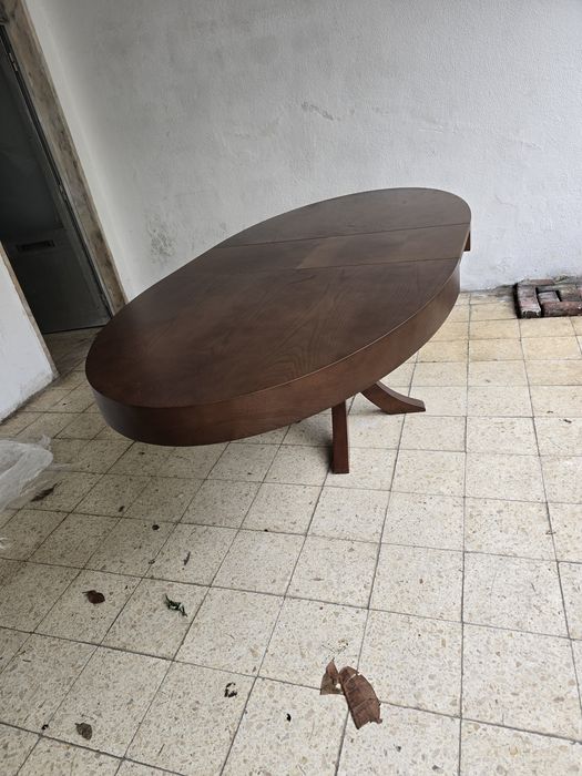 Mesa  extensiva oval