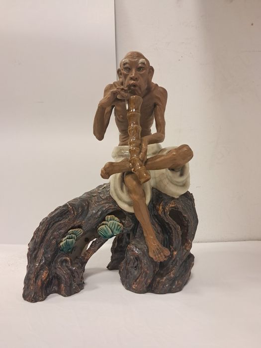 Figura em ceramica