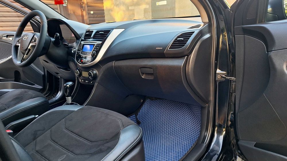 Hyundai Accent 2012 1.6 Автомат