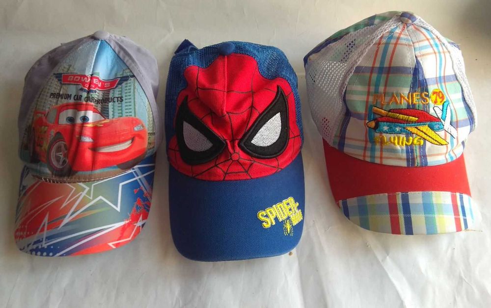 Кепка, подтяжки,галстук, шапка детская, жилет вязаный