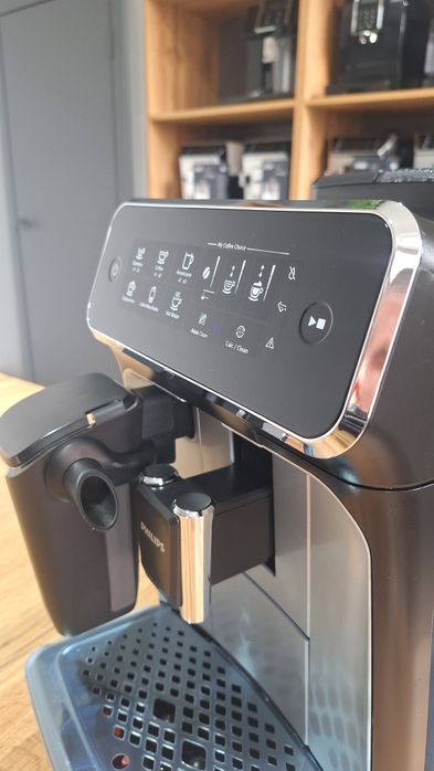 Кавомашина Philips LatteGo