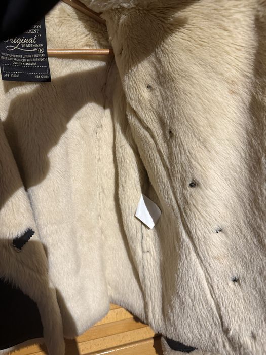 Casaco Guess com pêlo M