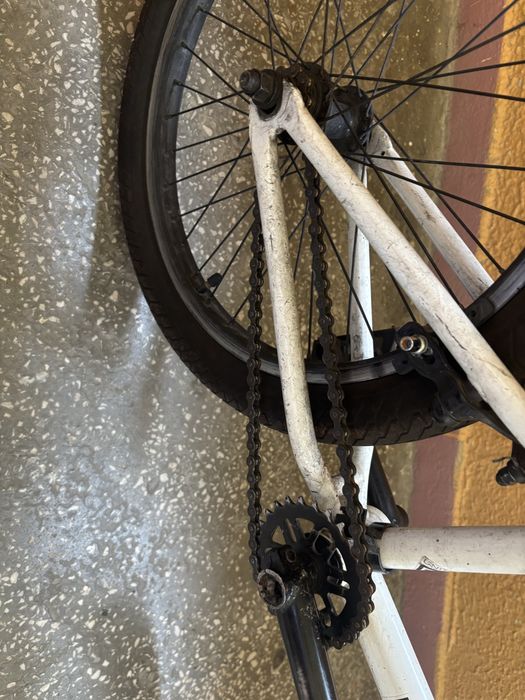 Bmx “United Supreme” biały