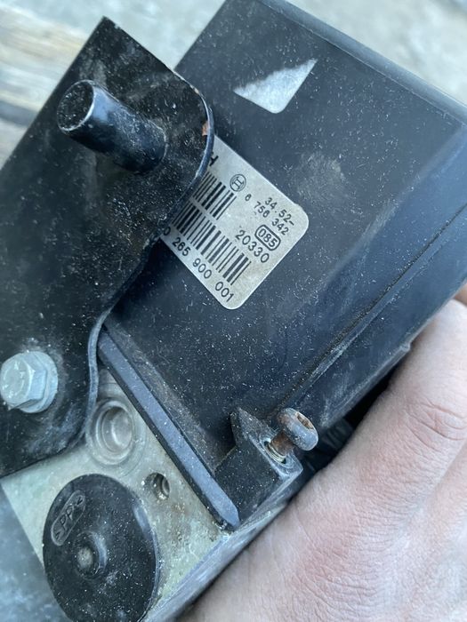 Продам Блок абс е39 001