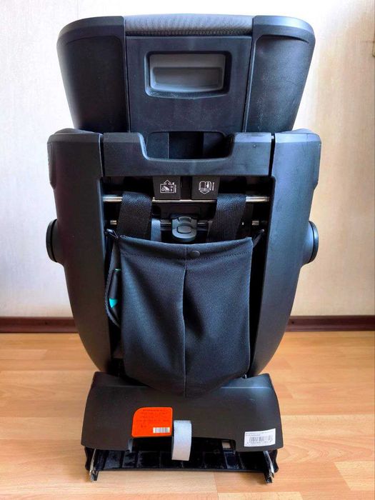 Автокрісло Britax-Romer Advansafix IV R Storm Grey
