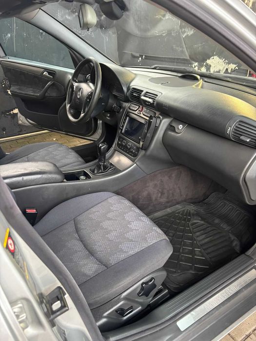Mercedes-Benz C220 CDI AVANGARDE