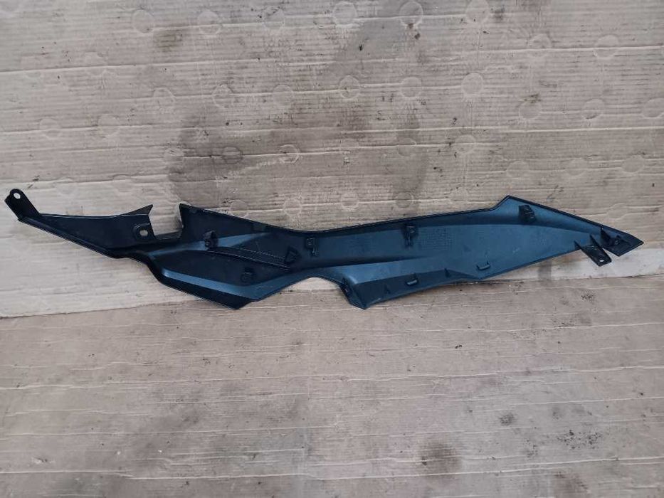 Carenagem inf esq tras Honda NSS125/ 300 / 350 Forza versão 18 a 24