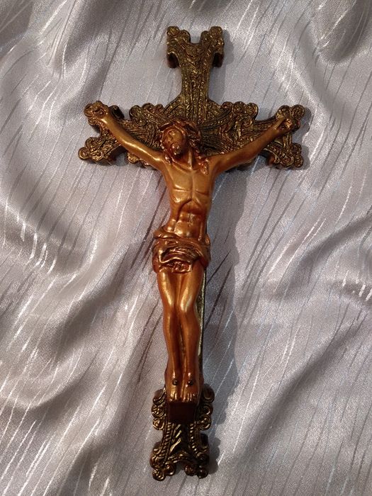 Хрест настінний гіпсовий. Вінтаж.