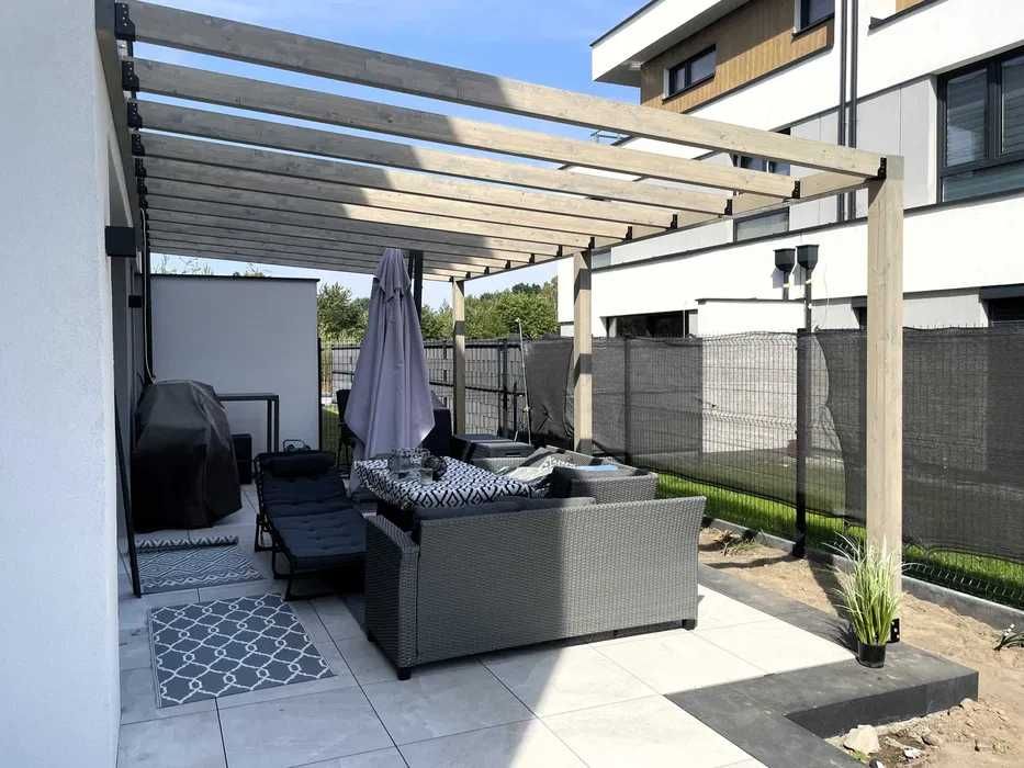 Drewniana pergola, wiata, taras, BSH, drewno klejone, krótkie terminy