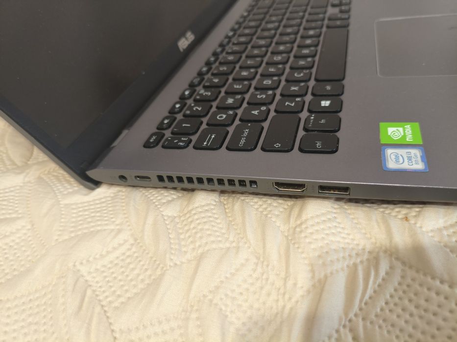 Ноутбук ASUS X509FJ
