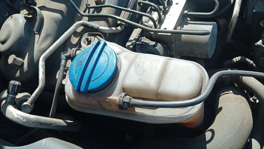 Reservatório / depósito da água / líquido de refrigeração AUDI A4 Avan