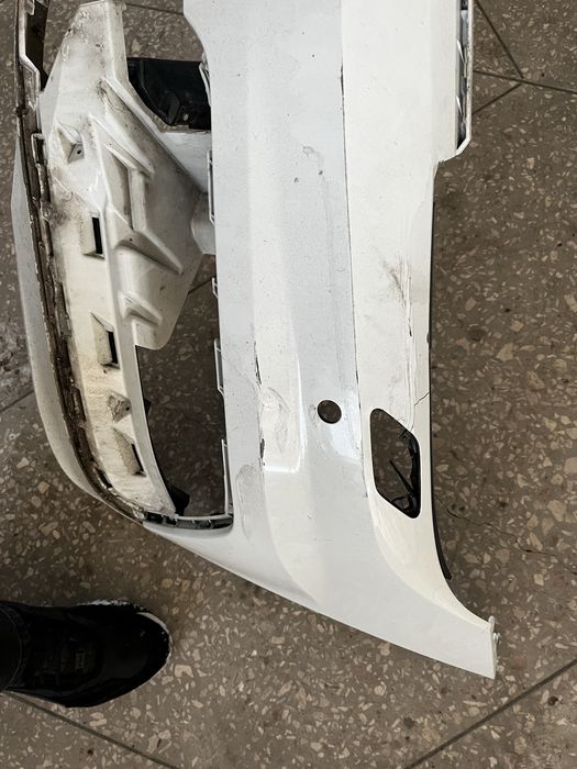 Продам передний бампер на Vw Passat B8