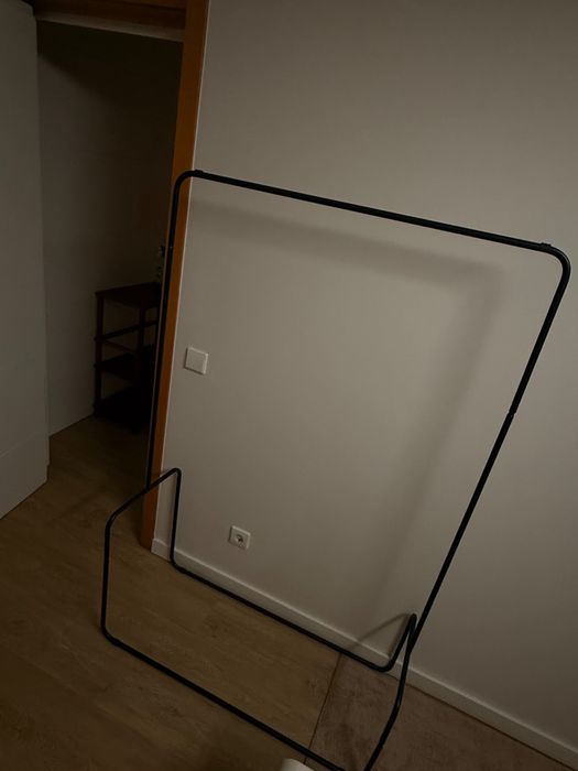 Charriot preto quarto