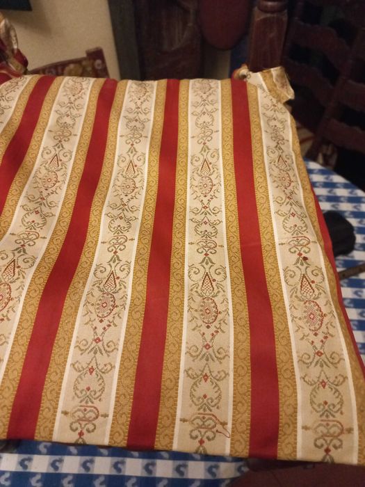 8 cadeiras de jantar