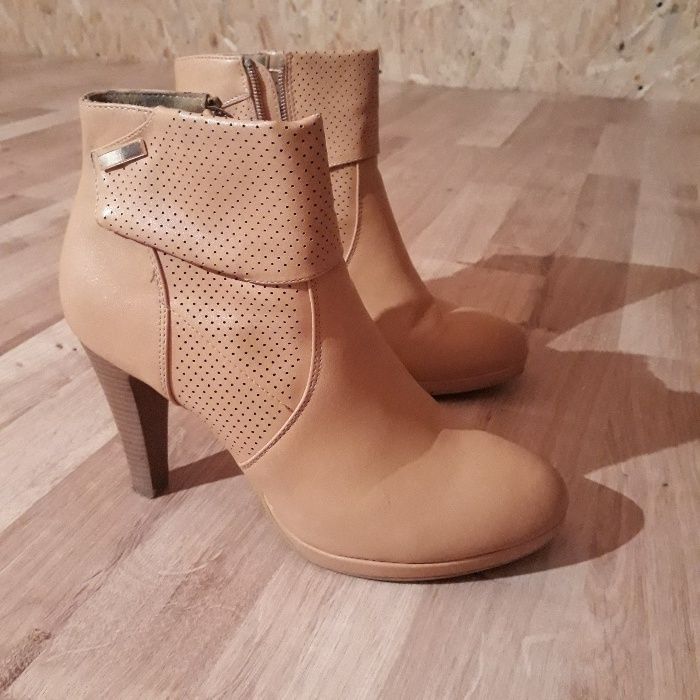 Botki 39 camel obcas