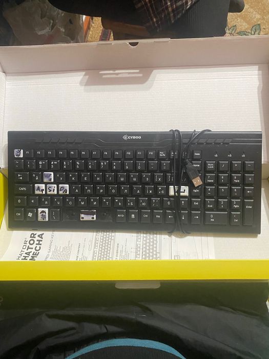 Продам клавіатуру