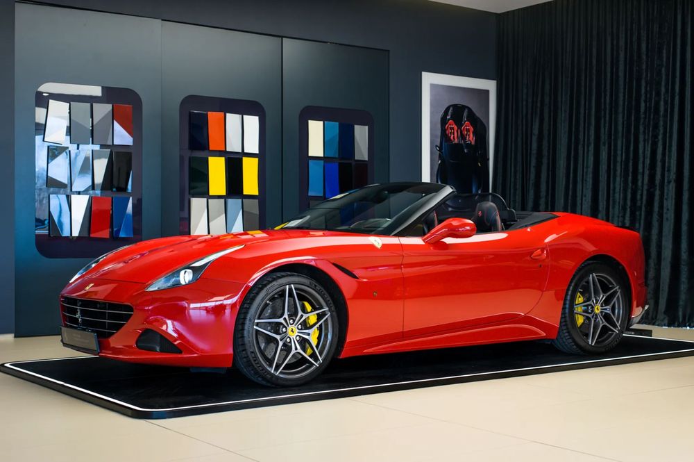 Ferrari California T