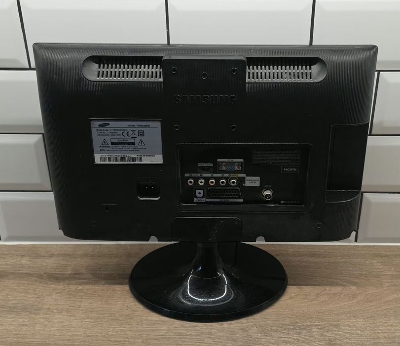 Telewizor Led Samsung 19 cali USB HDMI