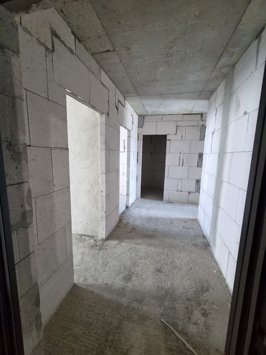 Продам готову до ремонту 2 кімнатну квартиру