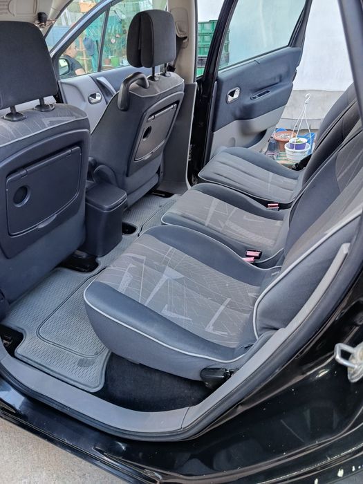 Продам автомобіль Рено Сценік2