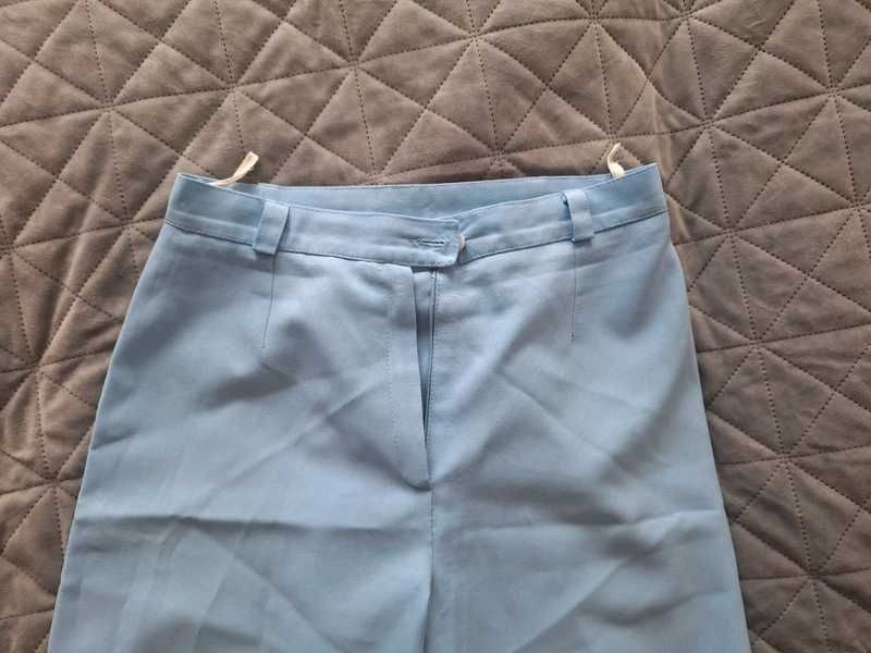 Eleganckie błękitne spodnie