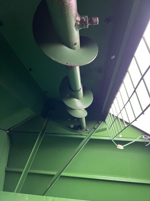 Свіжопривезений комбайн John Deere 1075 жатка 4,2м