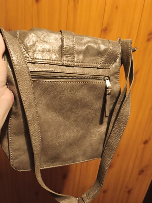 Продам жіночу сумку з екошкіри