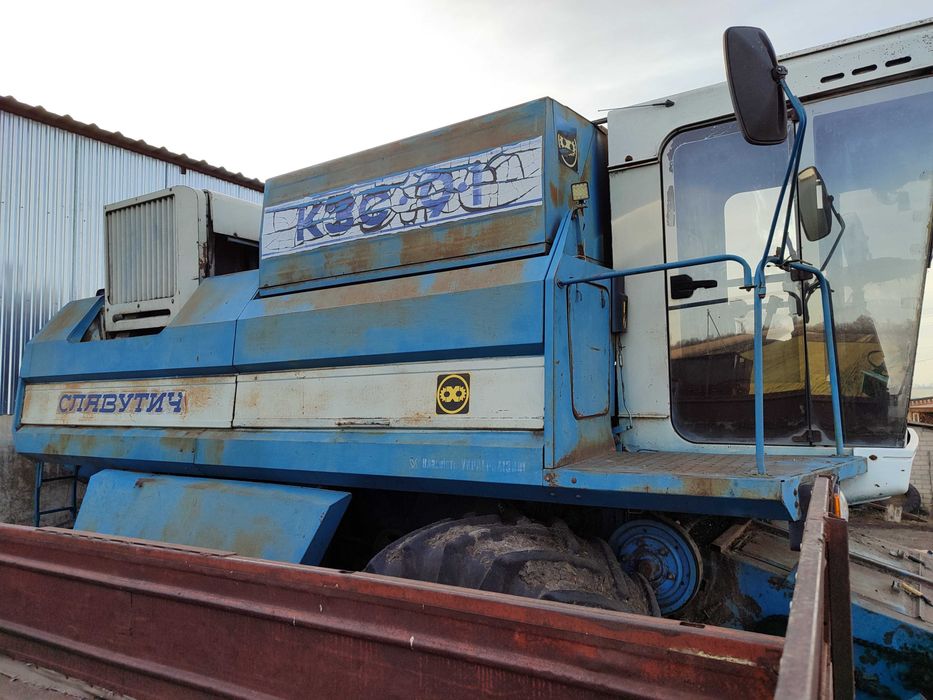 Комбайн Славутич