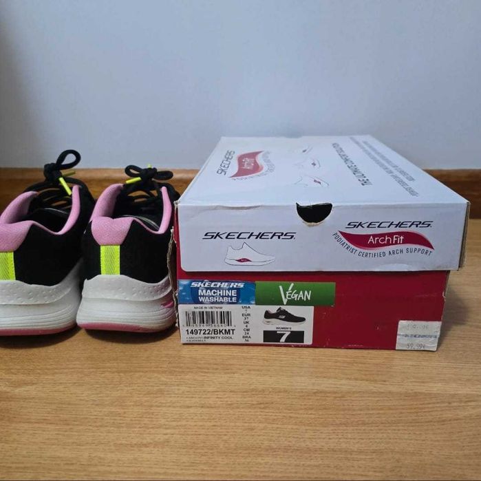Ténis Skechers Arch Fit-Infinity Cool