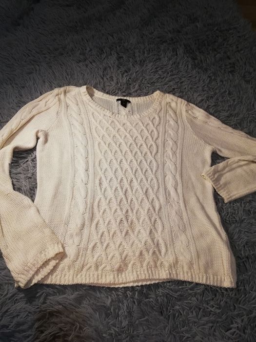 Biały przeplatany sweterek z H&M
