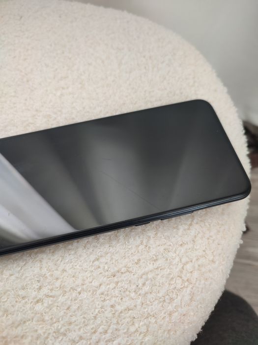 Смартфон Huawei Y9 Prime 4/64 селфі камера