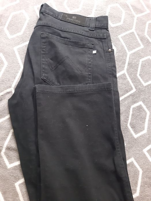 Sprzedam czarne jeansy