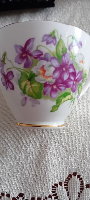 Angielska kostna porcelana filiżanka