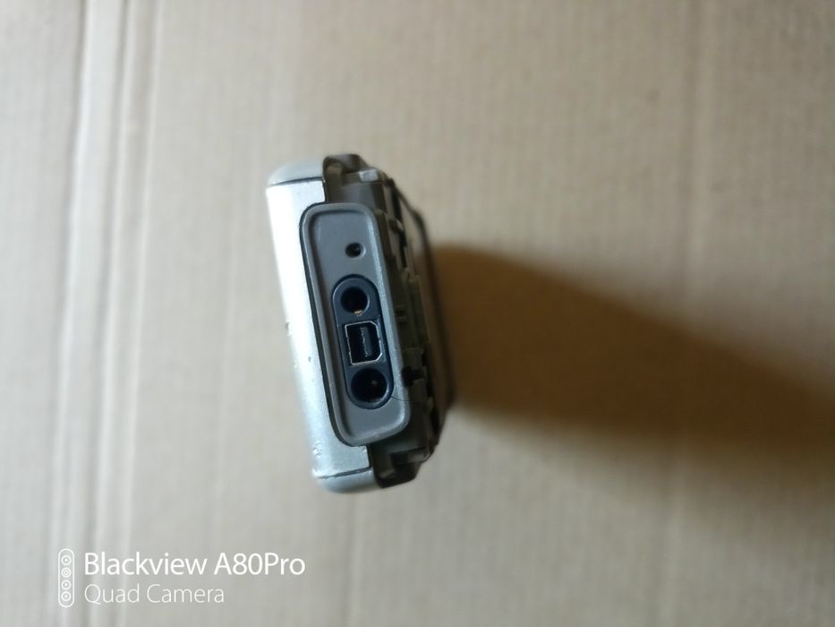 Телефон Нокіа 1600.