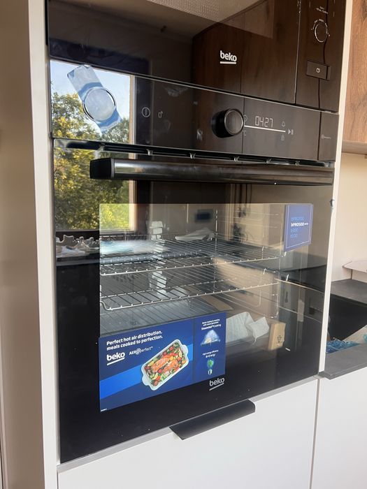 NOWY piekarnik elektryczny parowy  Beko bPro500