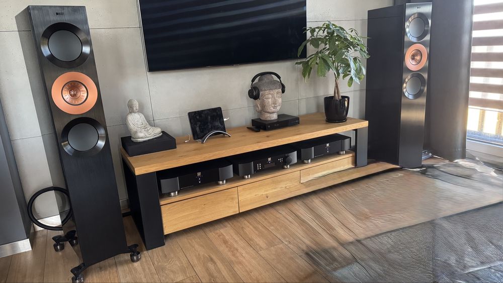 System audio klasy HI-END Moon + KEF reference 3
