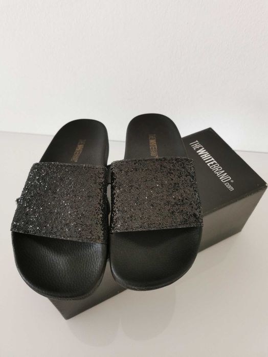 Sandálias Glitter Black - The White Brand (NOVAS)