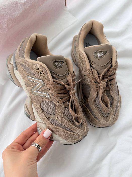 New Balance 9060 Brown Mushroom жіночі кросівки ню беланс 9060