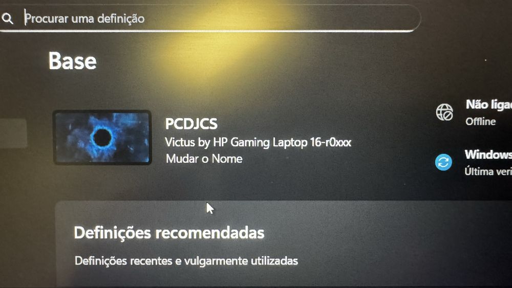 Victus by HP 16-r0xxx