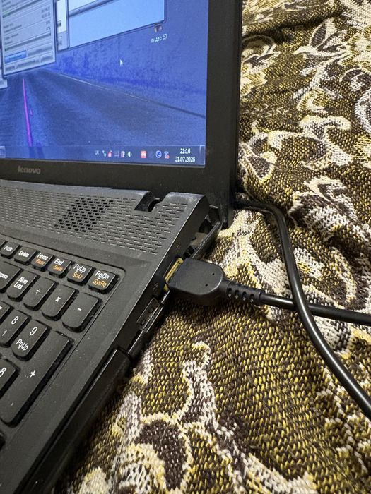 Продам ноутбук lenovo