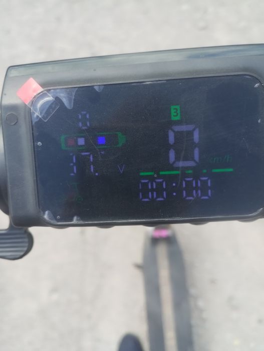 Продам електросамокат самокат KUGOO S3