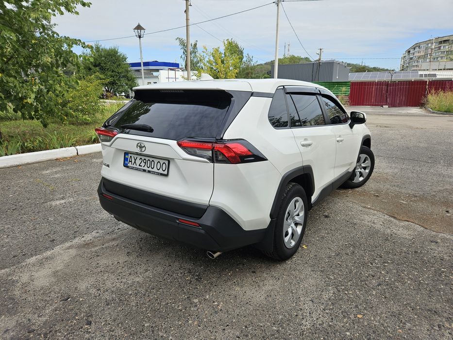 Продам RAV 4, 2021 р.  мех(6-ст)